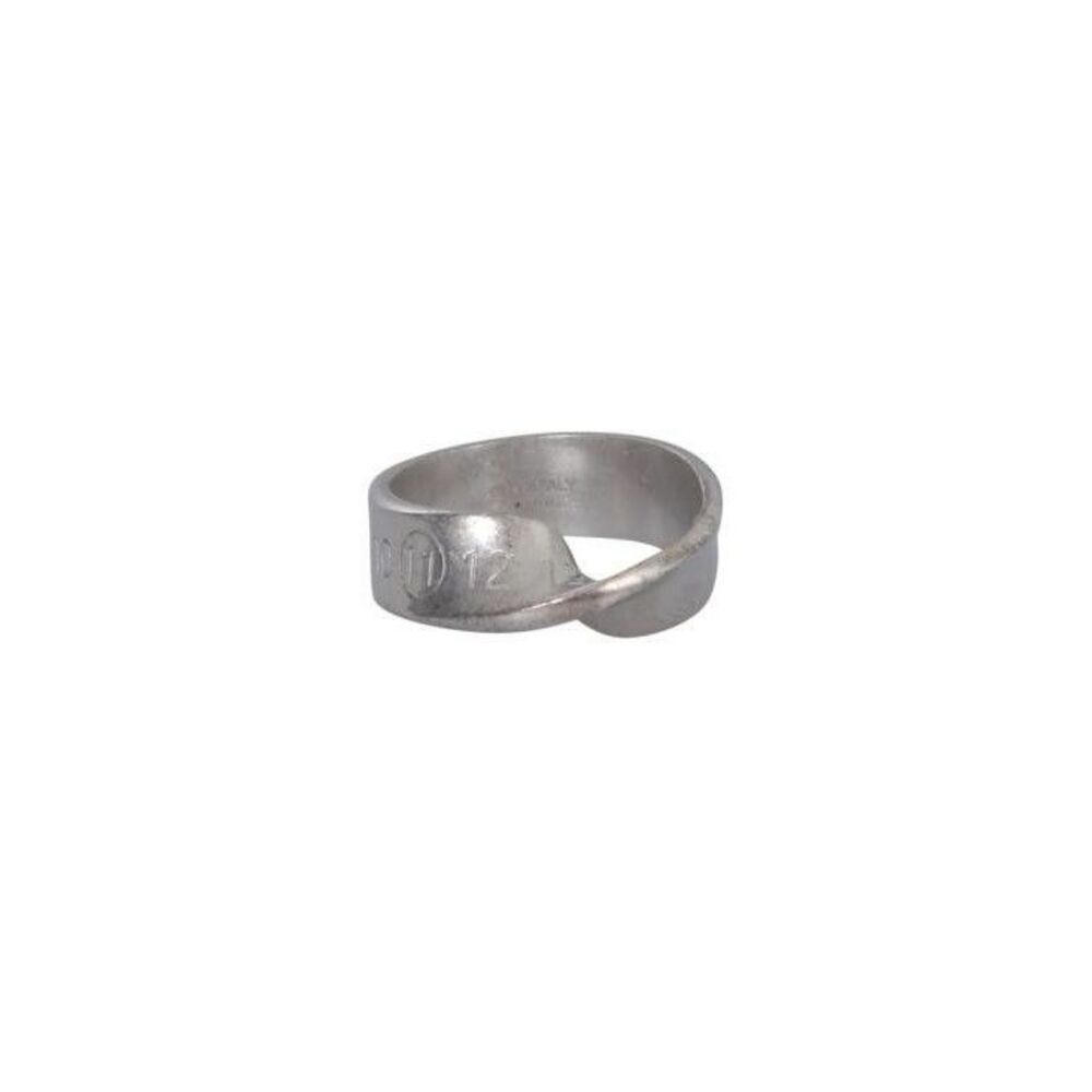 Twist Ring